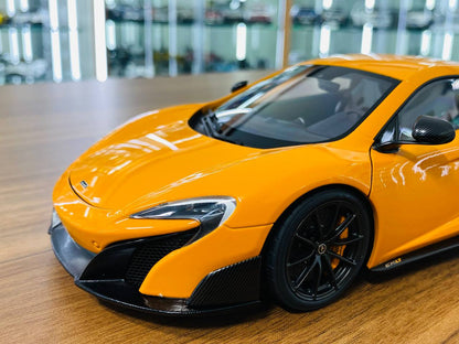 1/18 Diecast Model  AUTOart McLaren 675LT Orange