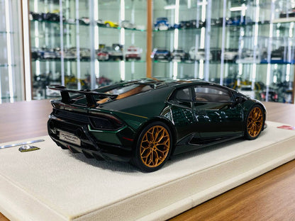 1/18 Resin Make up Lamborghini HURACAN Performance Limited Edition Green