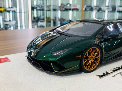 1/18 Resin Make up Lamborghini HURACAN Performance Limited Edition Green