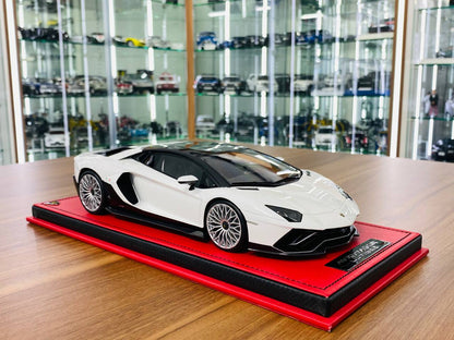 1/18 resin MR Collection Lamborghini Aventador ULTIMATE white Limited Edition