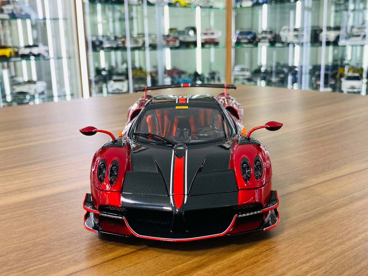 1/18 Diecast LCD Pagani Huayra BC Roadster Red / Black