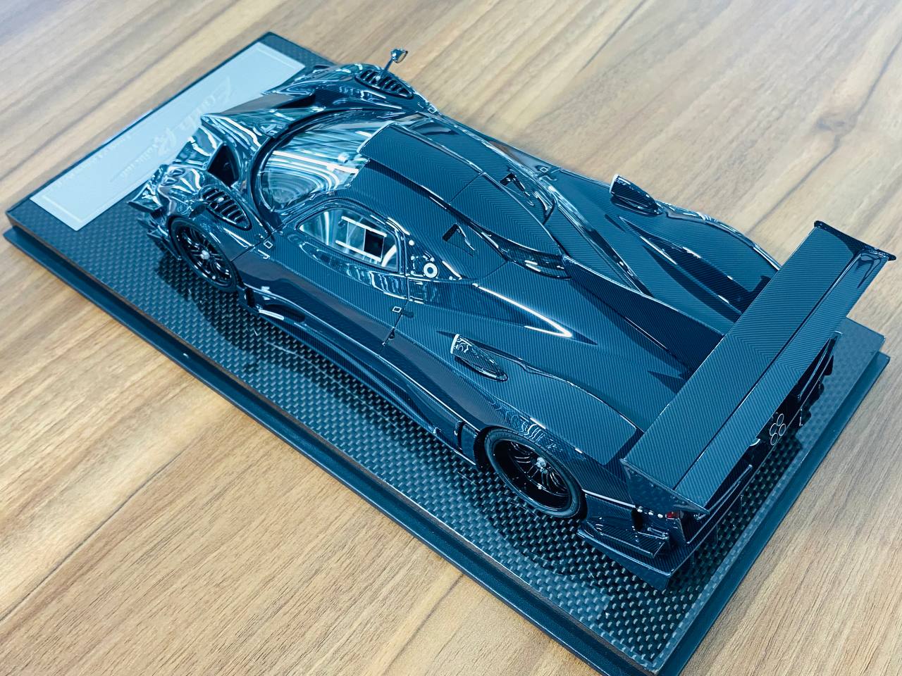 1/18 Resin Dino Model Pagani Zonda Revolución Carbon Fiber/Black.3  Limited to 15 pieces