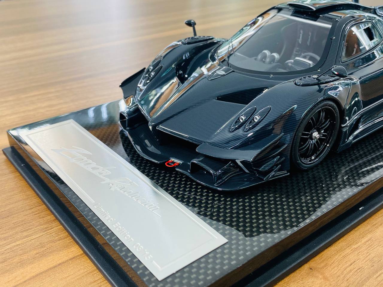 1/18 Resin Dino Model Pagani Zonda Revolución Carbon Fiber/Black.3  Limited to 15 pieces