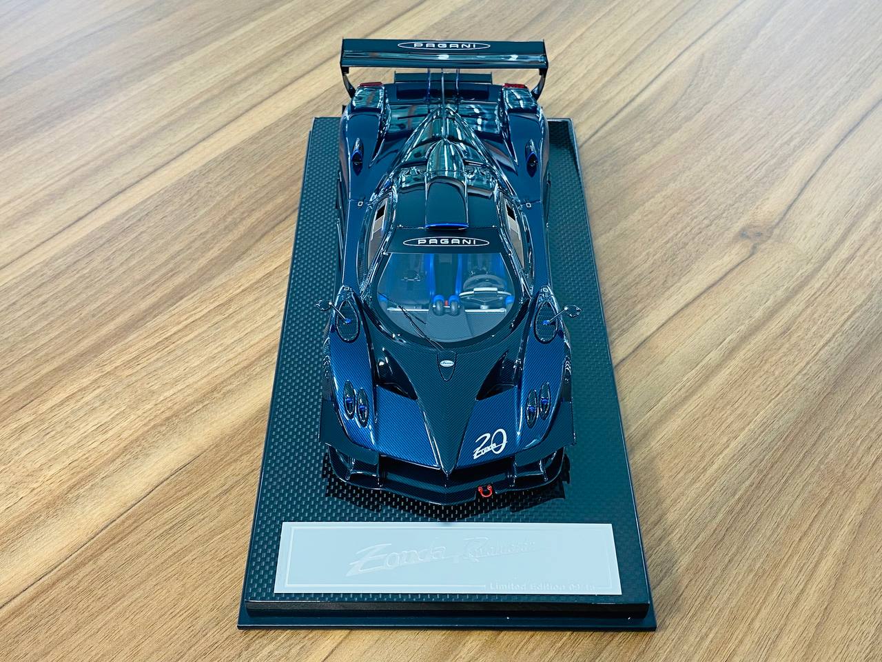 1/18 Resin Dino Model Pagani Zonda Revolución Carbon Fiber/Blue.2 Limited to 15 pcs.