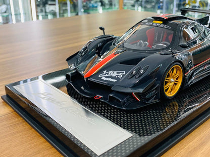 1/18 Resin Dino Model Pagani Zonda Revolución Carbon Fiber/Black.2 Limited to 15 pcs.