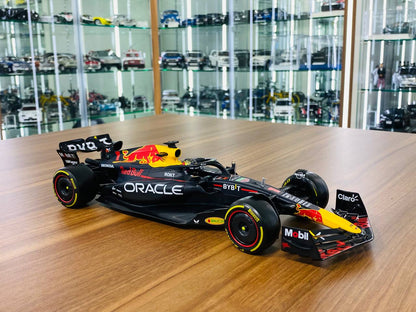 1/18 Diecast Bburago Oracle Red Bull Racing RB 19 M. Verstappen #1 Red Bull