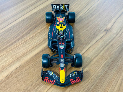 1/18 Diecast Bburago Oracle Red Bull Racing RB 19 M. Verstappen #1 Red Bull