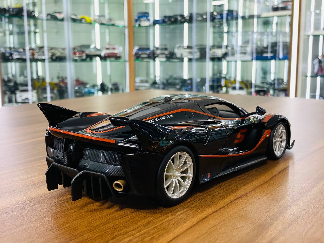 1/18 Metal Diecast Bburago Ferrari FXX K EVO #5 black