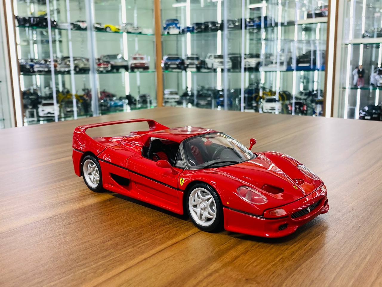 1/18 Diecast Bburago Ferrari F50 Red