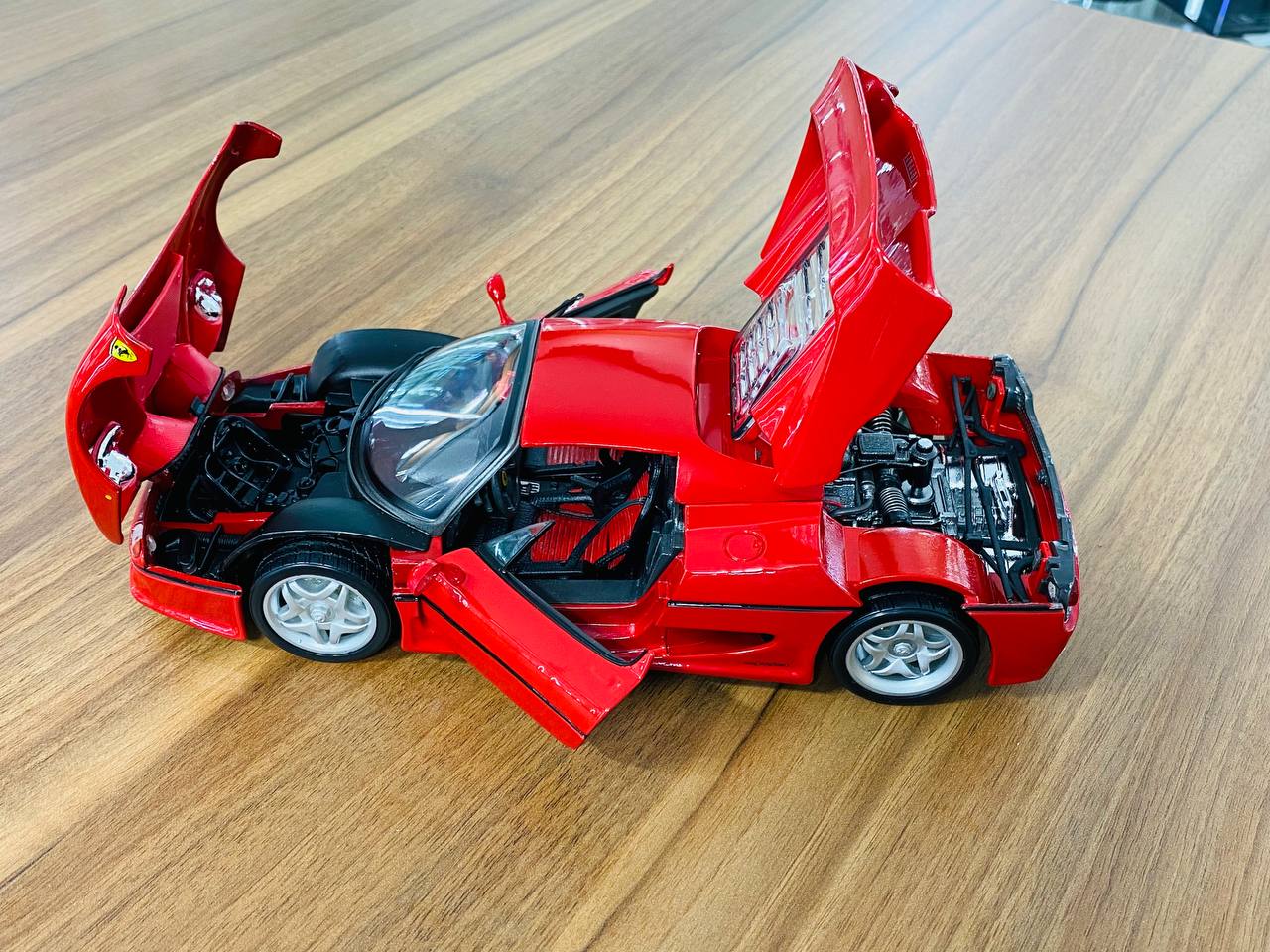 1/18 Diecast Bburago Ferrari F50 Red