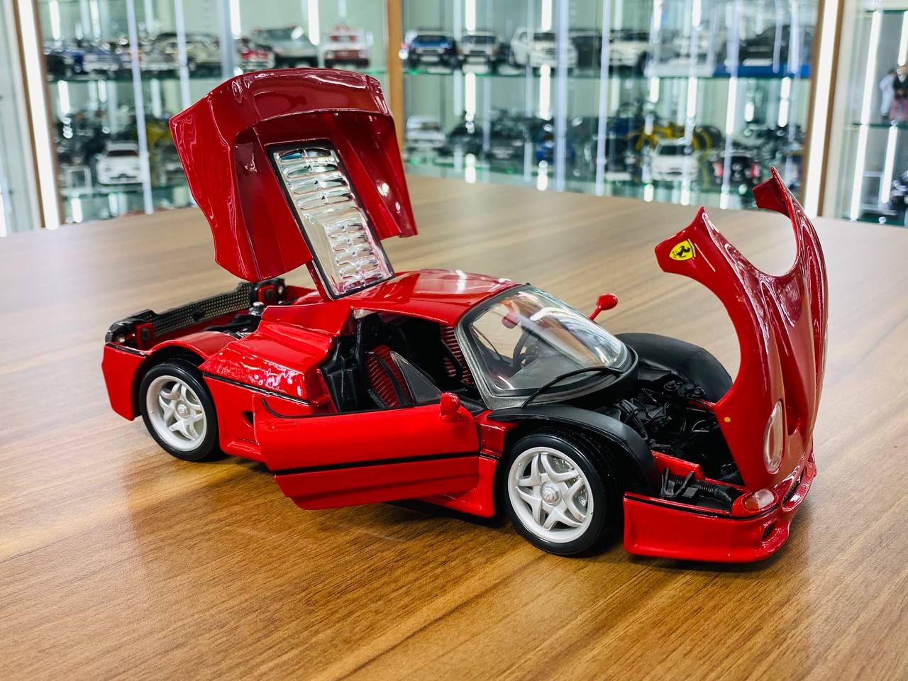 1/18 Diecast Bburago Ferrari F50 Red