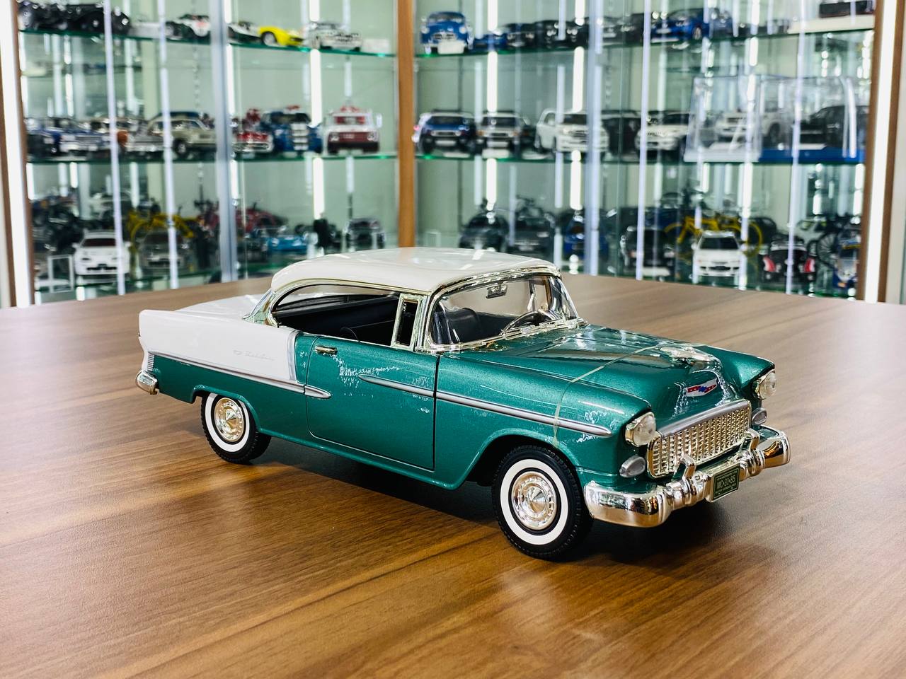 1/18 Diecast MotorMax Chevy bel air 1955 Green