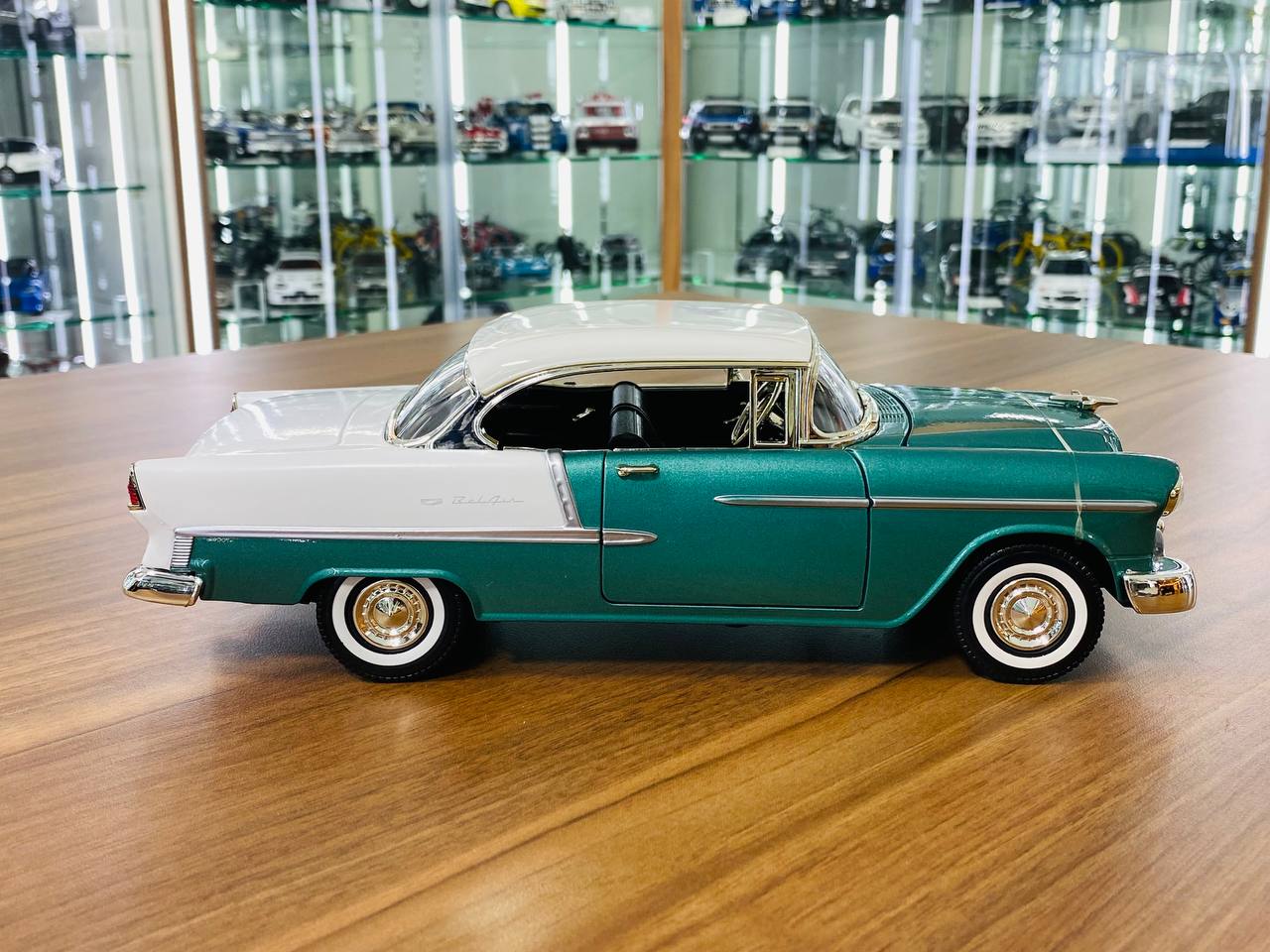 1/18 Diecast MotorMax Chevy bel air 1955 Green