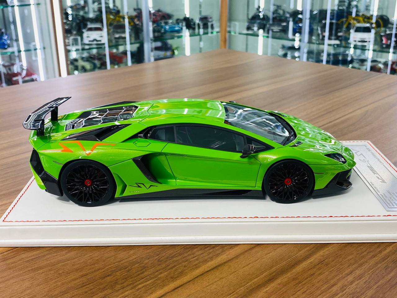 1/18 Resin Model Dino Lamborghini Aventador LP 750-4 SV - Limited 30 pcs