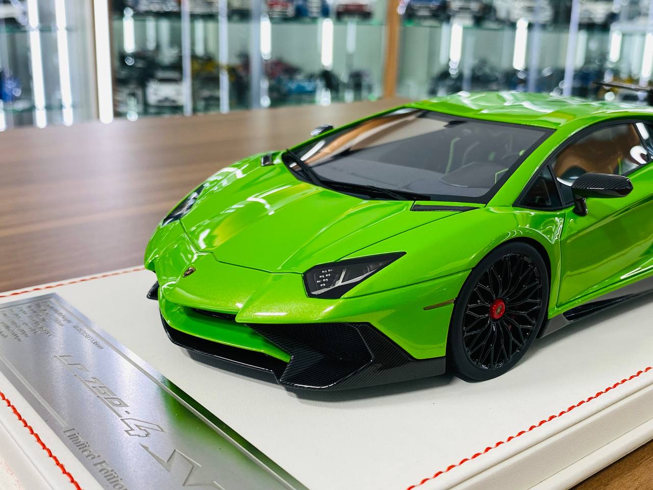 1/18 Resin Model Dino Lamborghini Aventador LP 750-4 SV - Limited 30 pcs