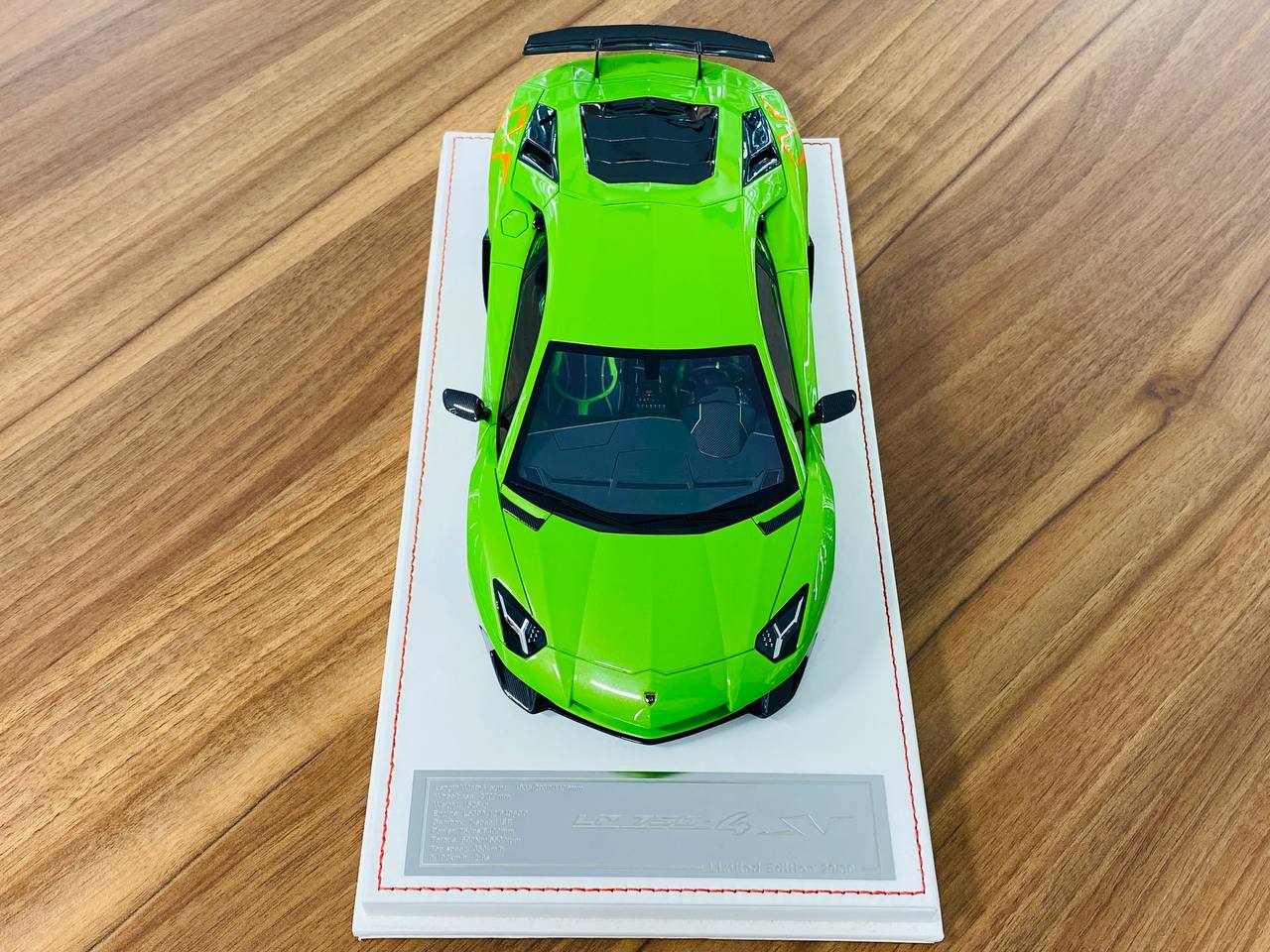 1/18 Resin Model Dino Lamborghini Aventador LP 750-4 SV - Limited 30 pcs