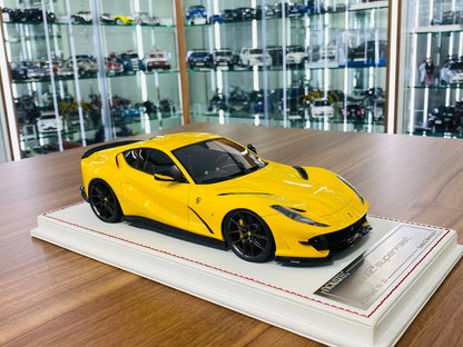 1/18 Resin Model Davis & Giovanni Ferrari 812 Superfast - Limited 20 pcs