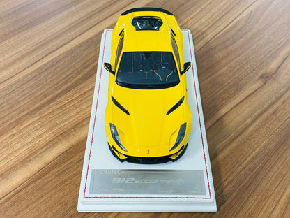 1/18 Resin Model Davis & Giovanni Ferrari 812 Superfast - Limited 20 pcs