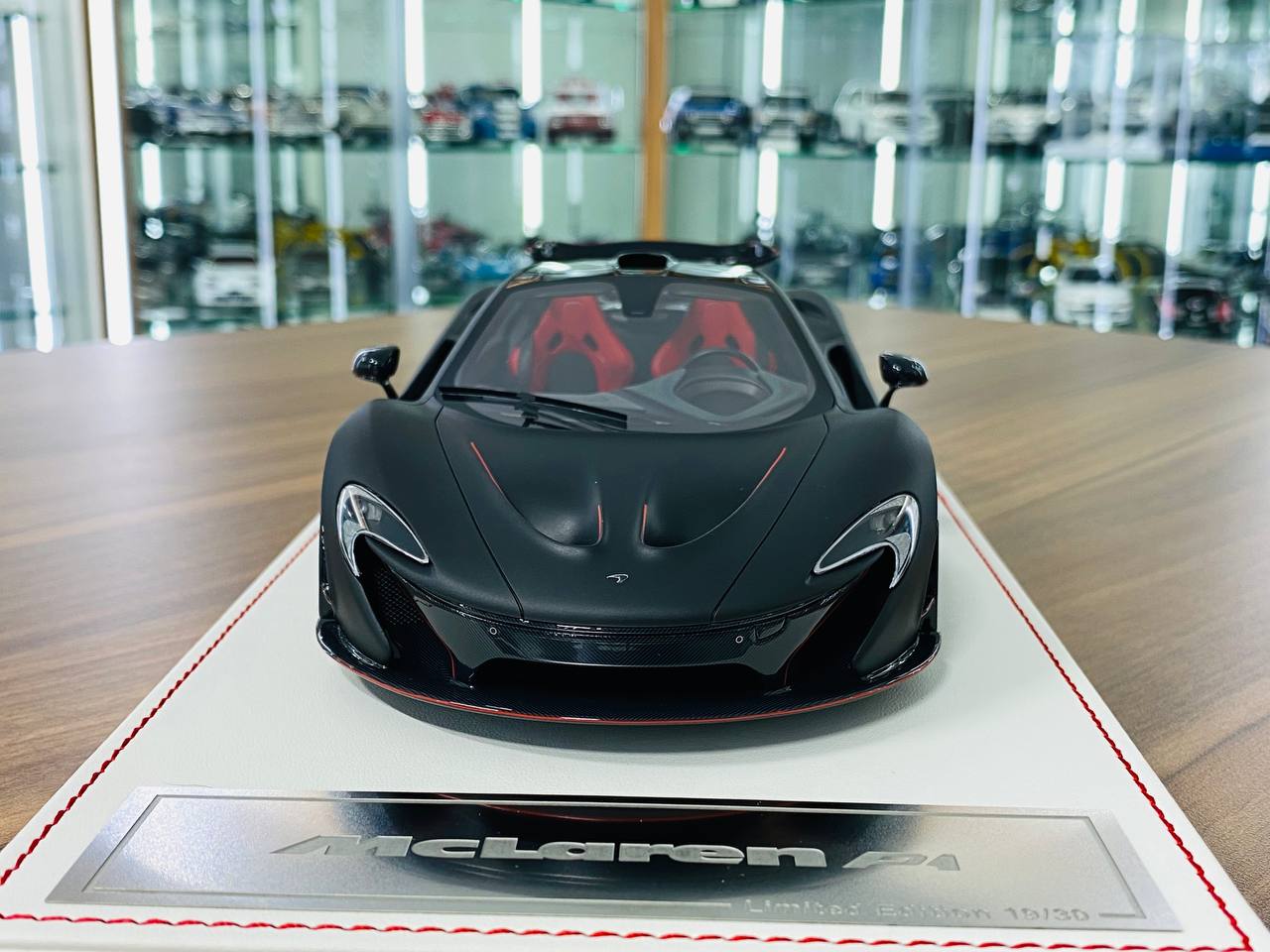 1/18 Resin Model Dino McLaren P1 - Limited 30 pcs