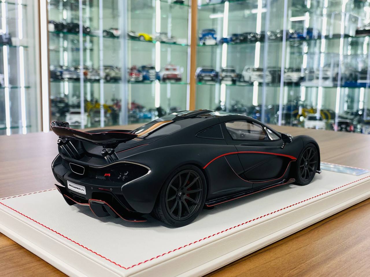 1/18 Resin Model Dino McLaren P1 - Limited 30 pcs