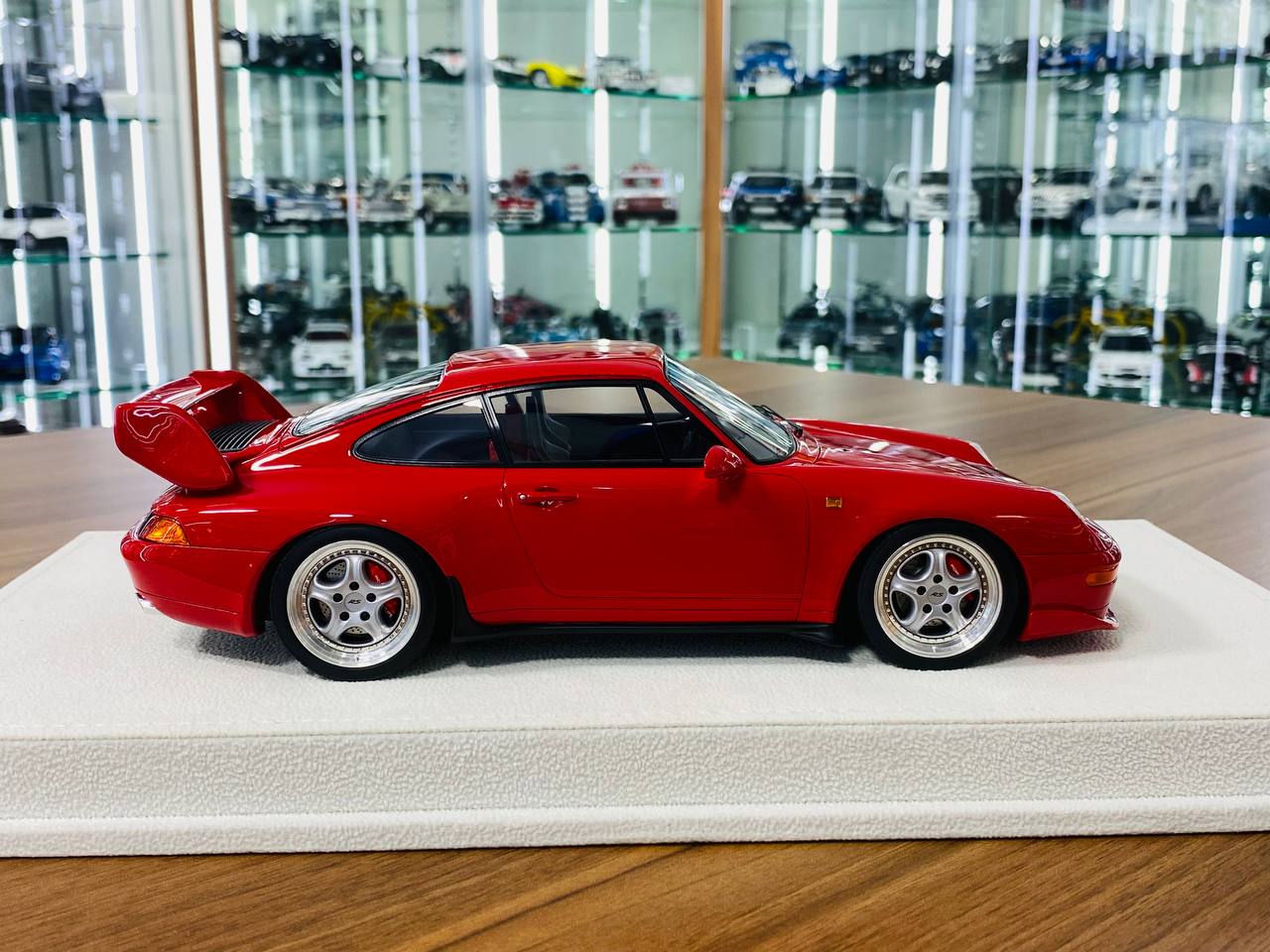 1/18 Resin Make Up Porsche 911 (993) Carrera RS 1995 Japan Ver. - Guard Red - Limited Edition