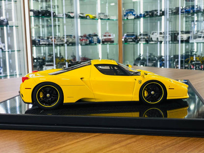 1/18 Resin Model General Models Ferrari Enzo with Engine - Yellow - Limited 20 Units