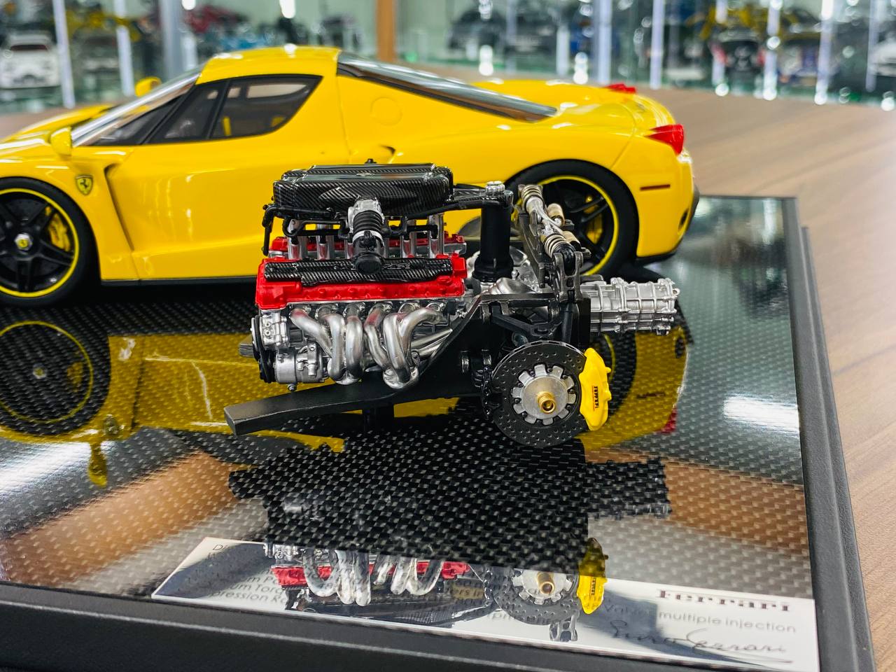 1/18 Resin Model General Models Ferrari Enzo with Engine - Yellow - Limited 20 Units