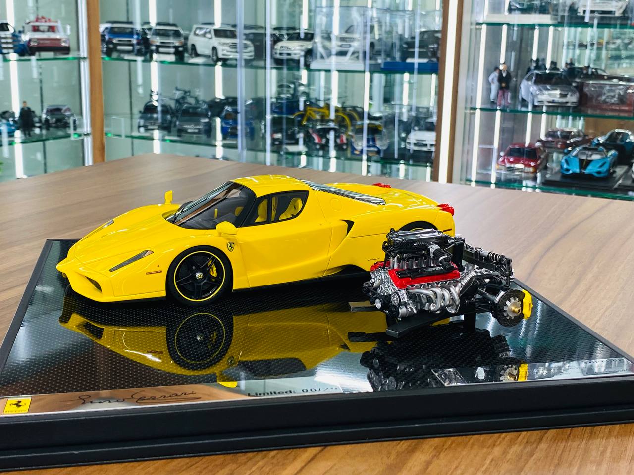 1/18 Resin Model General Models Ferrari Enzo with Engine - Yellow - Limited 20 Units