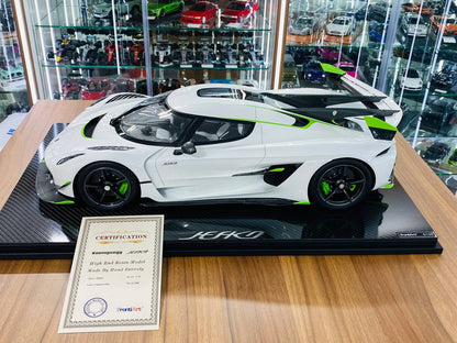 1/8 Resin Model FrontiArt Koenigsegg Jesko - Crystal White - Limited 100 pcs