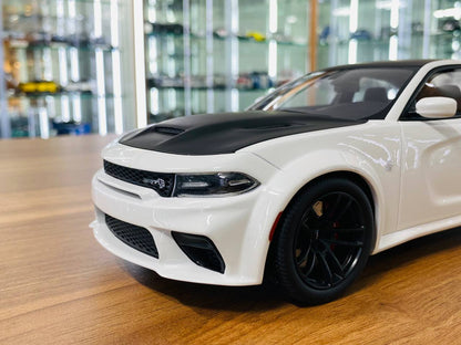 1/18 Diecast Dodge Charger SRT Hellcat White GT Spirit Scale Model Car