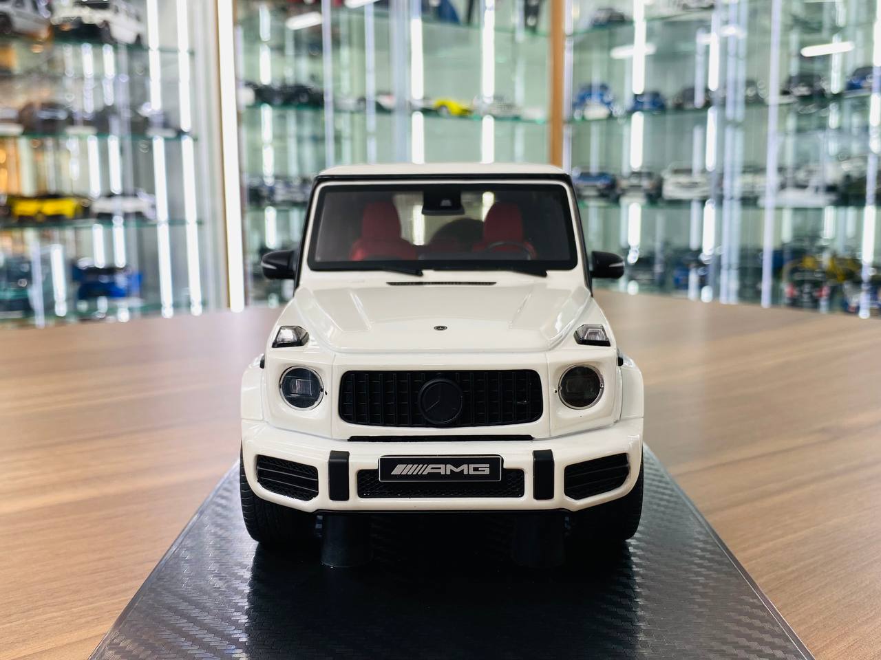 1/18 Diecast Mercedes Benz AMG G63 White GT Spirit Scale Model Car