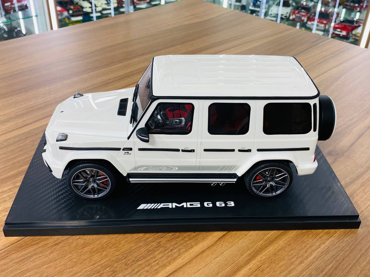 1/18 Diecast Mercedes Benz AMG G63 White GT Spirit Scale Model Car