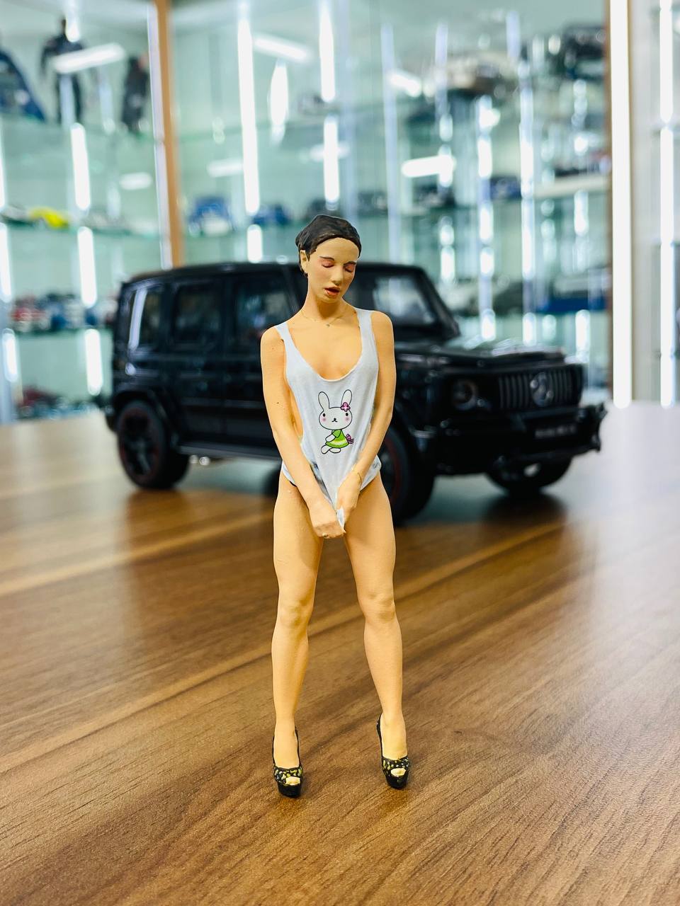 1/18 Scale Figure (Hand Made / Painted) Lady in White Tank Top