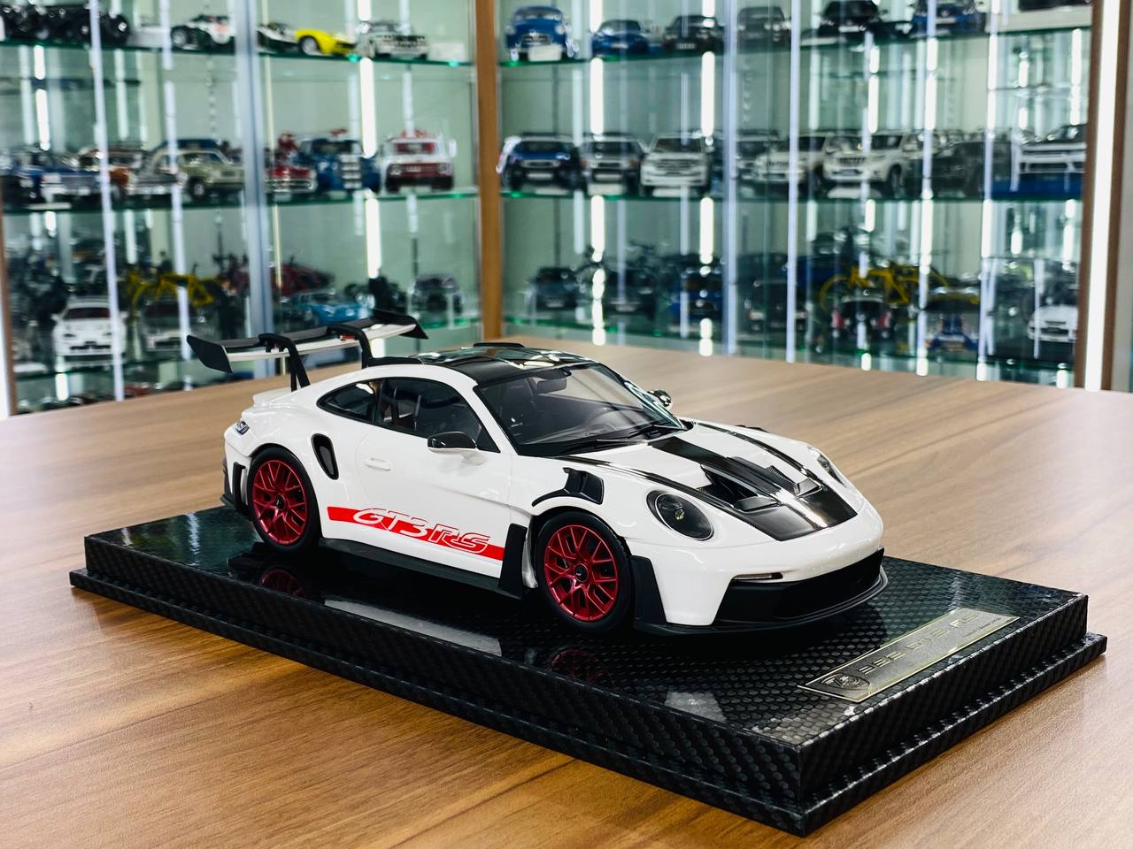 1/18 Resin - AI Model Porsche 911 GT3 RS Weissach Package in White (Limited to 46 Units)