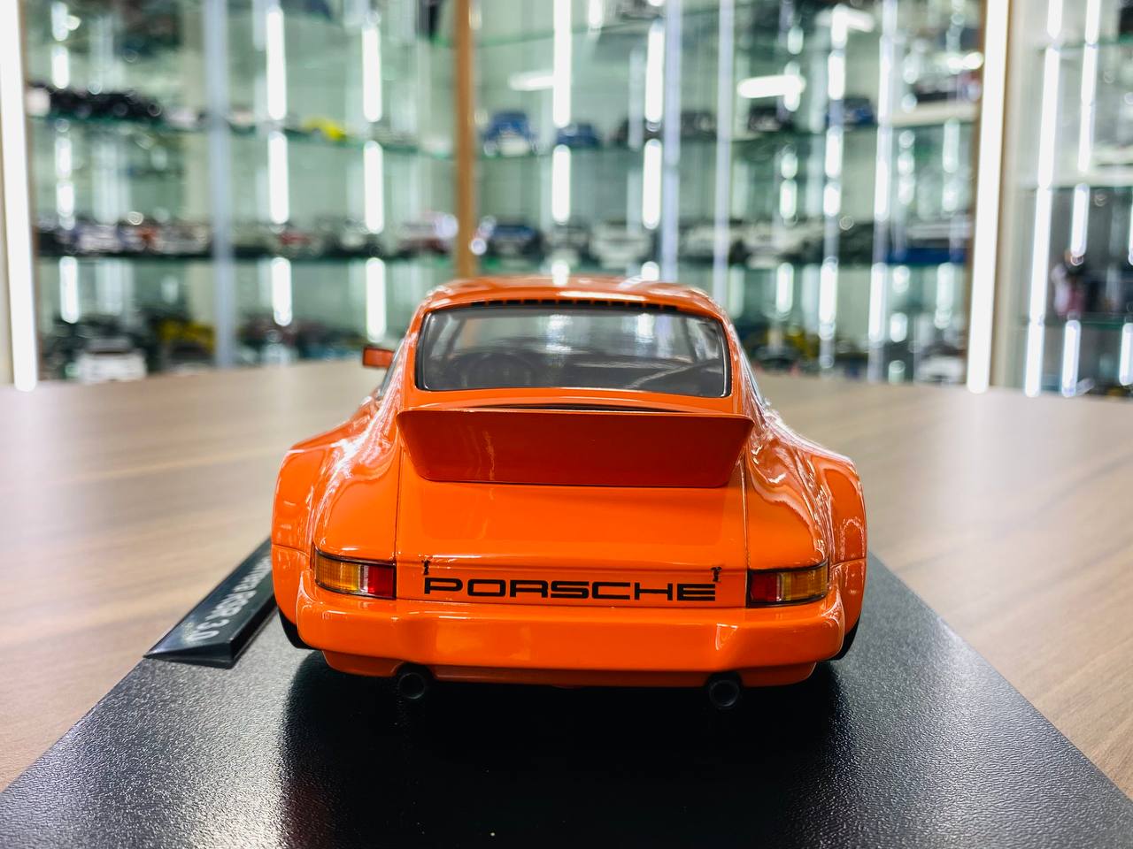 1/18 Resin Werk83 Porsche 911 Carrera RSR 3.0 Orange