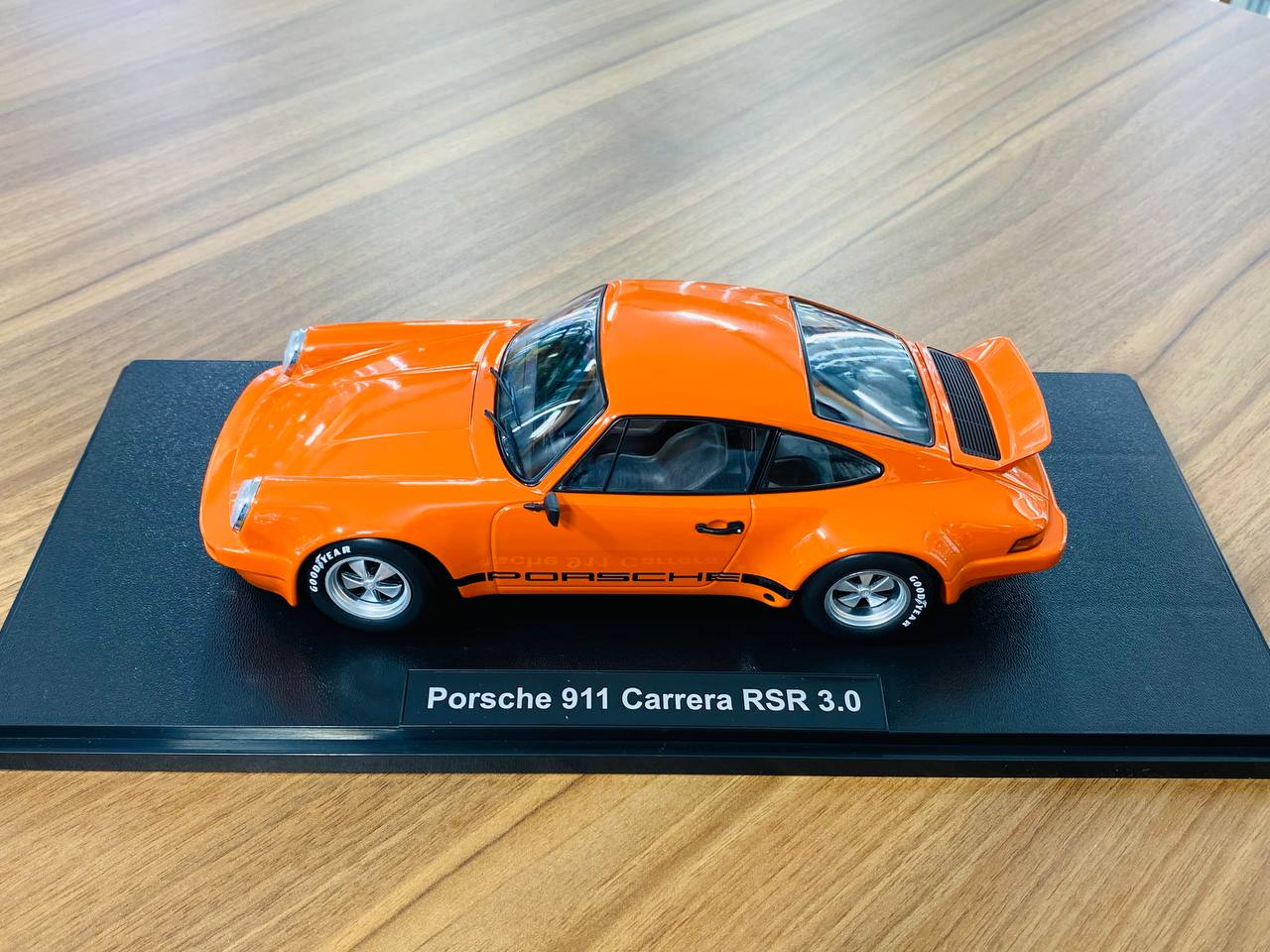 1/18 Resin Werk83 Porsche 911 Carrera RSR 3.0 Orange