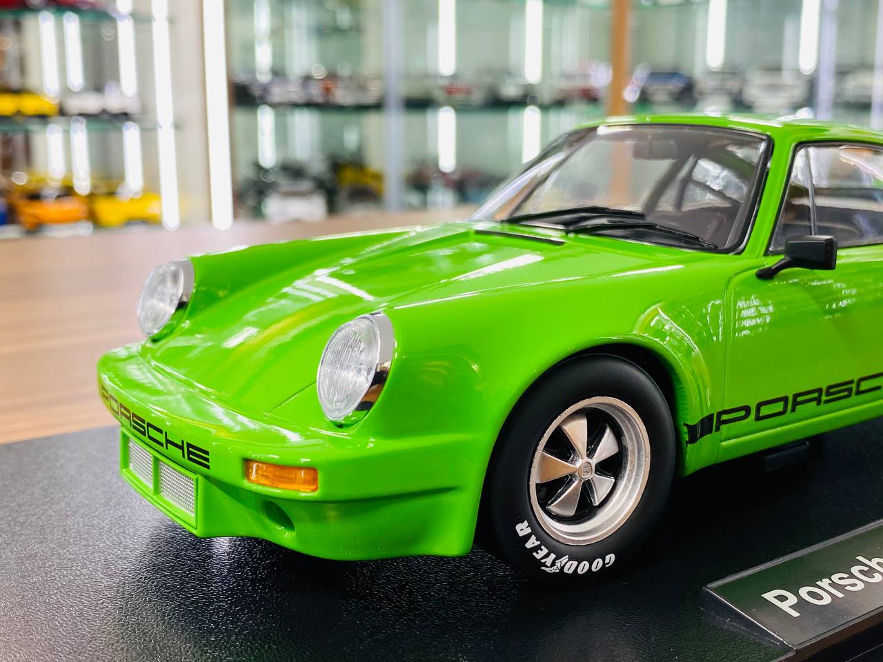 1/18 Resin Werk83 Porsche 911 Carrera RSR 3.0 Green