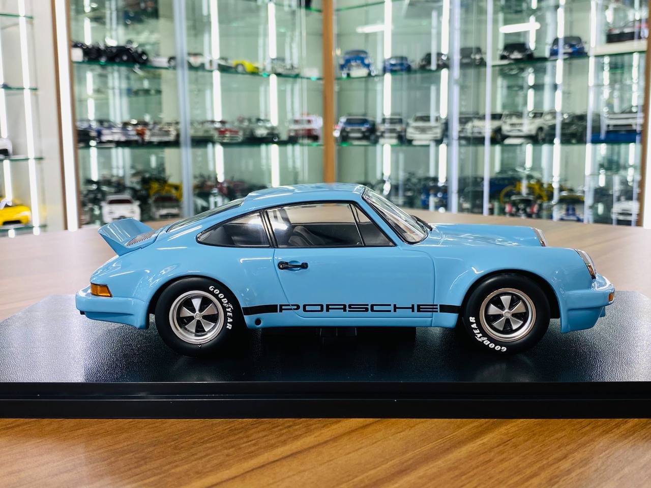 1/18 Resin Werk83 Porsche 911 Carrera RSR 3.0 in Blue