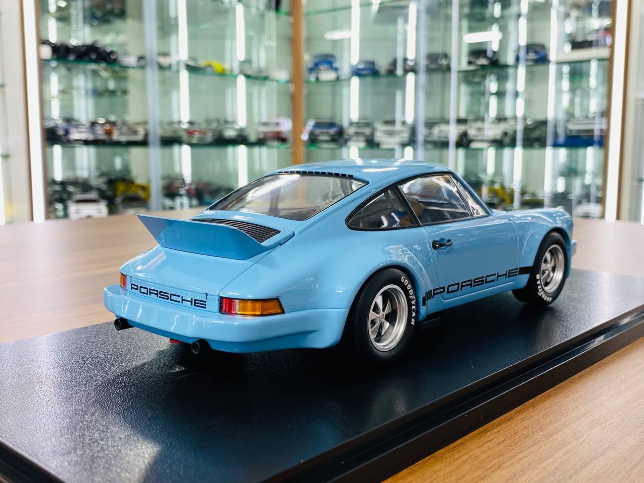 1/18 Resin Werk83 Porsche 911 Carrera RSR 3.0 in Blue