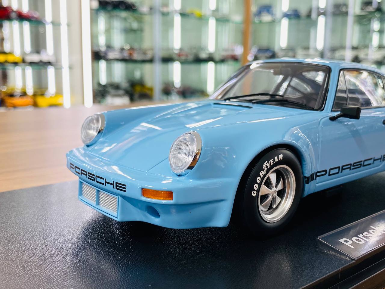 1/18 Resin Werk83 Porsche 911 Carrera RSR 3.0 in Blue