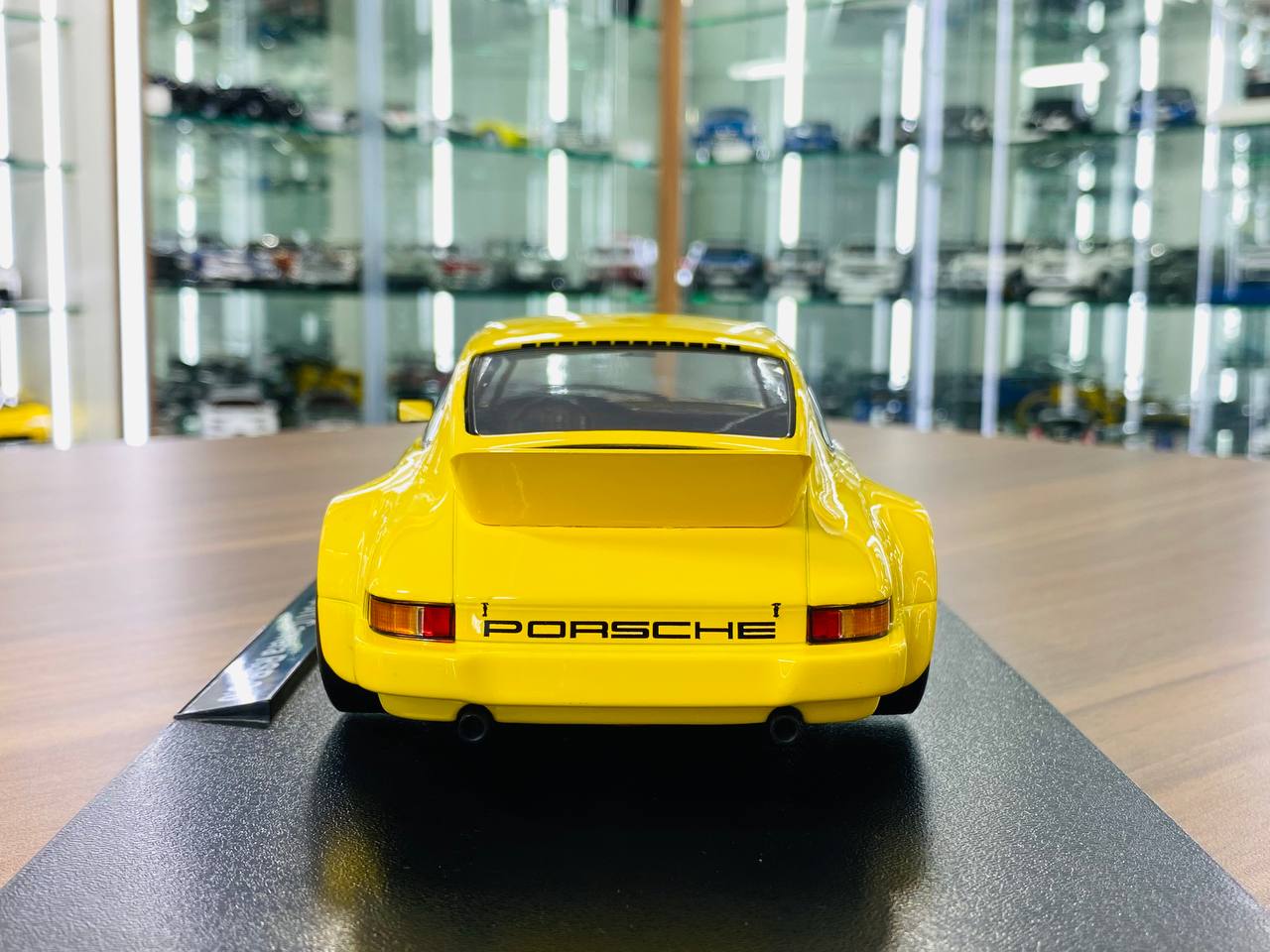 1/18 Resin Werk83  Porsche 911 Carrera RSR 3.0 in yellow