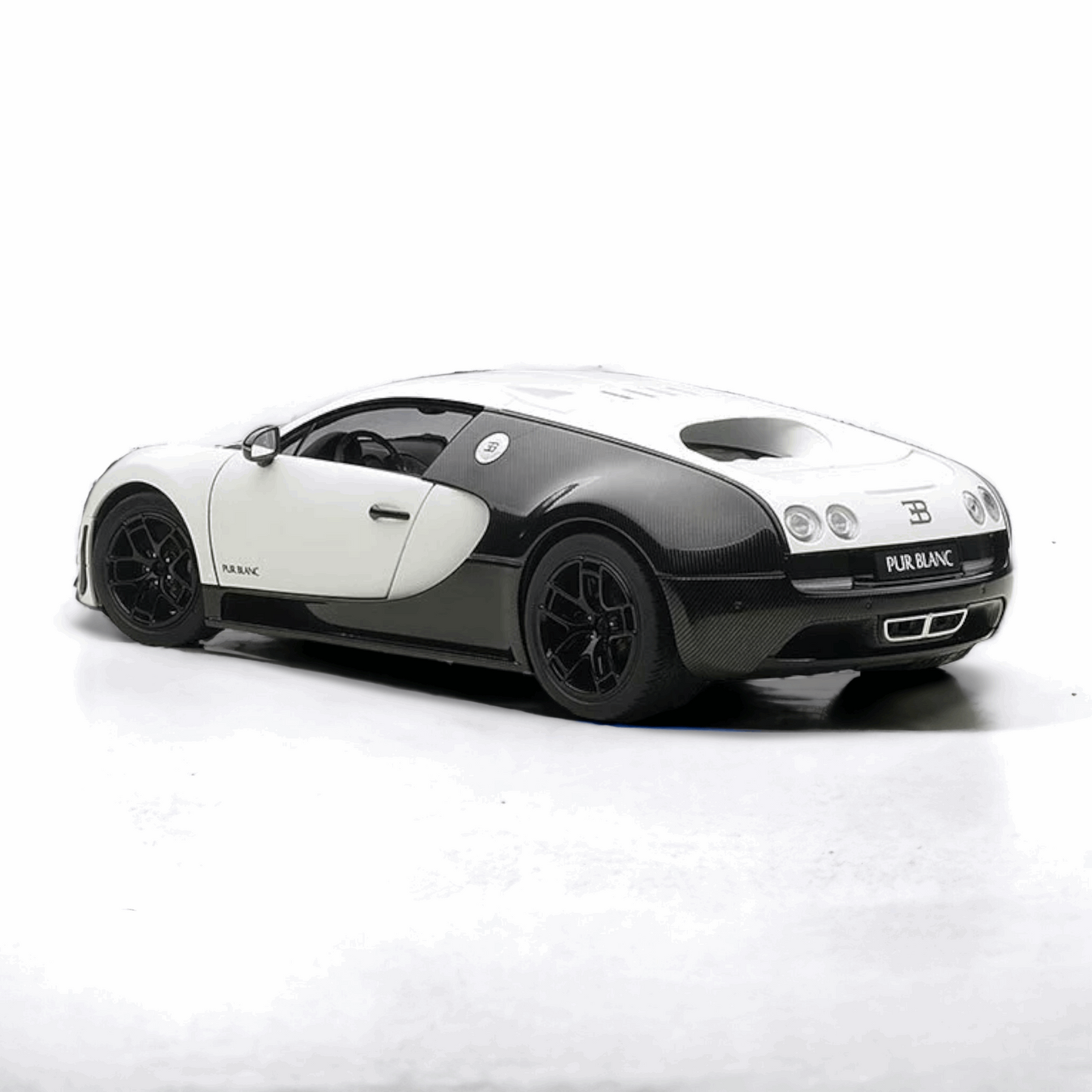 1/18 Bugatti Veyron Super Sport Pur Blank Edition White  Autoart Scale Model Car|Sold in Dturman.com Dubai UAE.