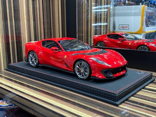 1/18 Diecast Ferrari 812 Competizione 2021 Rosso Corsa 322Scale Model Car