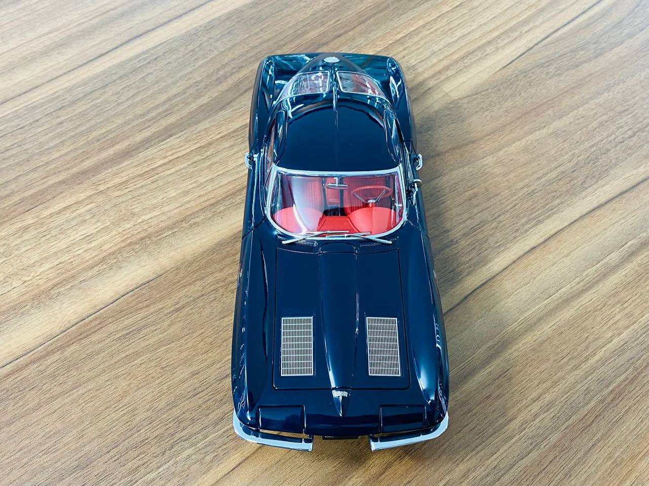 1/18 Diecast AUTOart Corvette C2 Sting Ray 1963 in Daytona Blue