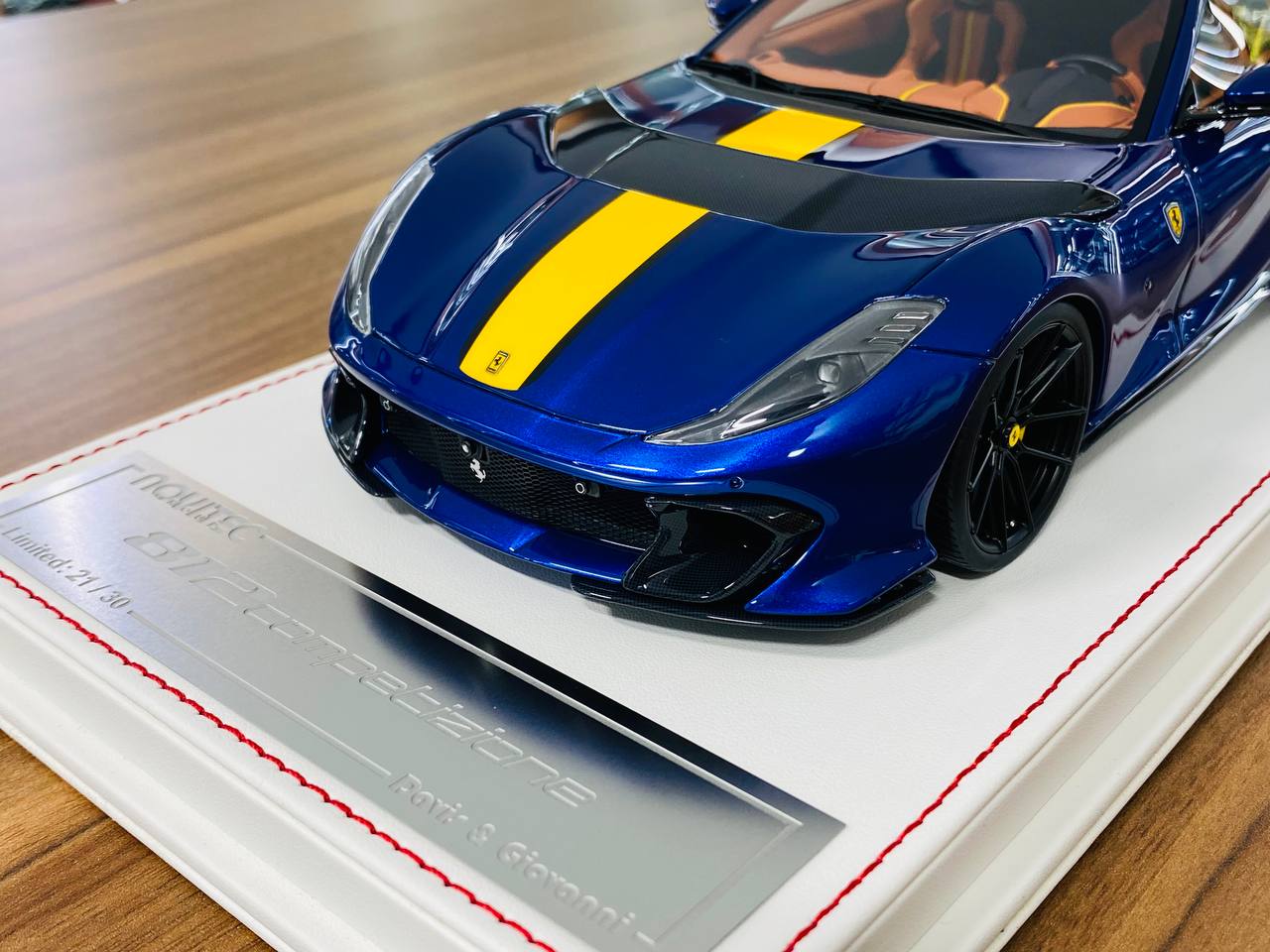 1/18 Resin Davis & Giovanni Ferrari 812 Competizione Novitec in Metallic Dark Blue - Limited Edition