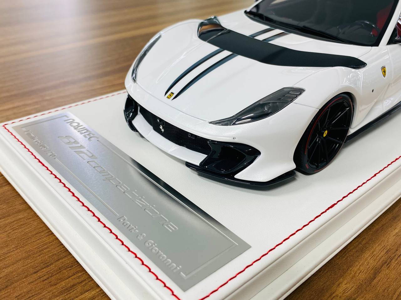 1/18 Resin Davis & Giovanni Ferrari 812 Competizione Novitec in Pearl White - Limited Edition