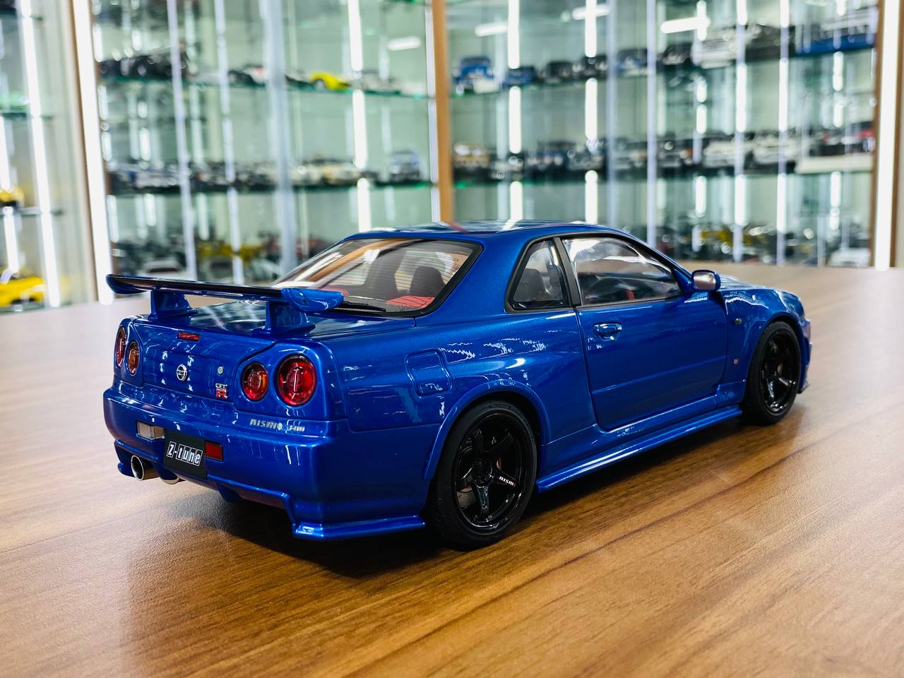 1/18 Diecast Model AutoArt Nissan Skyline GT-R (R34) Nismo Z-Tune 2005 - Bayside Blue