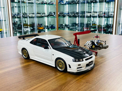 1/18 Diecast Nissan Skyline GT-R R34 Nismo Z-tune White & Carbon MotorHelix