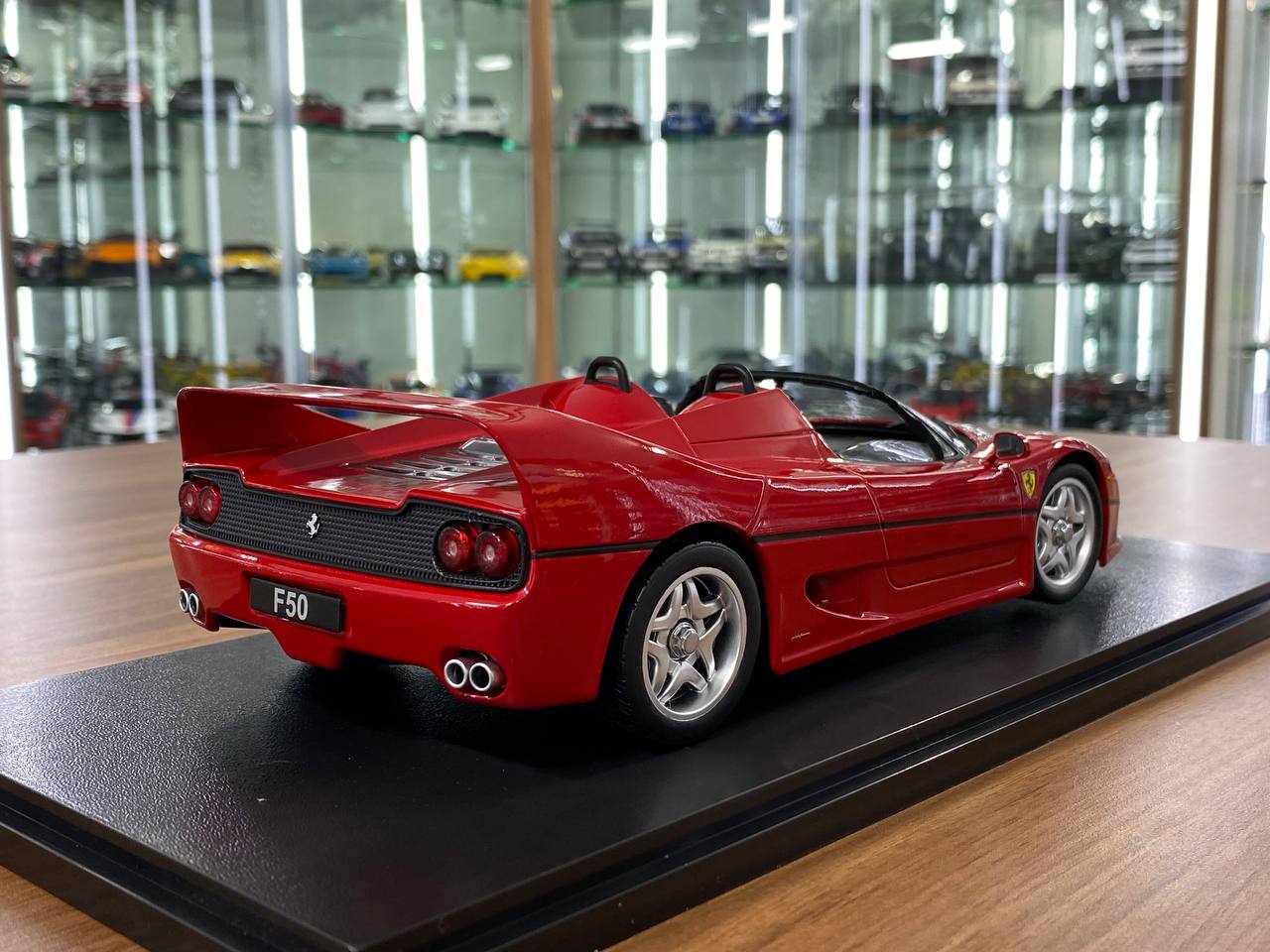 1:18 Diecast – KK Scale Ferrari F50 in Red with Silver Wheels