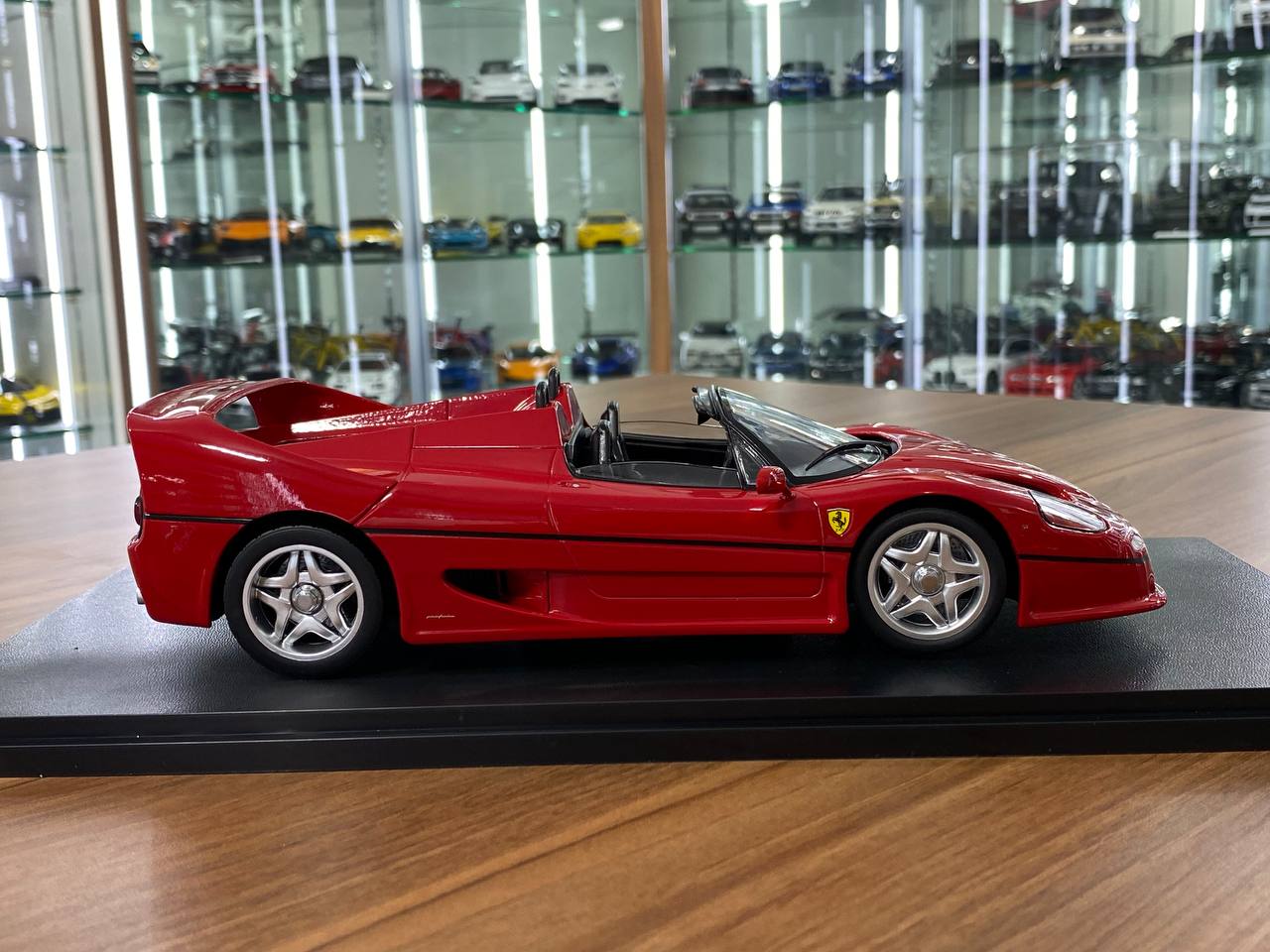 1:18 Diecast – KK Scale Ferrari F50 in Red with Silver Wheels